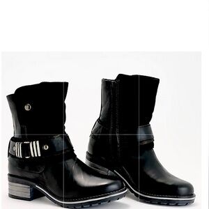 Dromedaris Kikka leather ankle boots with buckle size 6